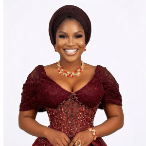 Nigerian African dress for women/Nigerian party dress wedding guest/plus size women/wedding dress/bridesmaid dresses/Lace Asoebi styles
